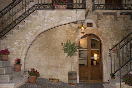 Hostal Charme In Perillis