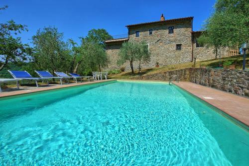Rinforzati Villa Sleeps 12 Pool Wifi