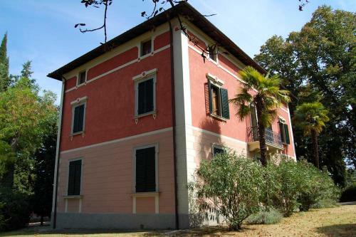 Strada Statale Flaminia Villa Sleeps 17 Pool Wifi