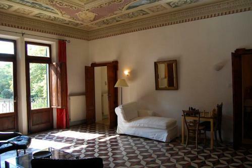 Strada Statale Flaminia Villa Sleeps 17 Pool Wifi