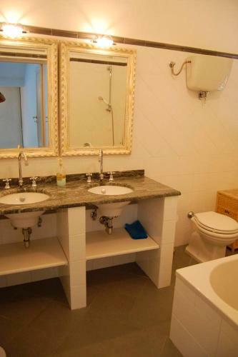 Strada Statale Flaminia Villa Sleeps 17 Pool Wifi