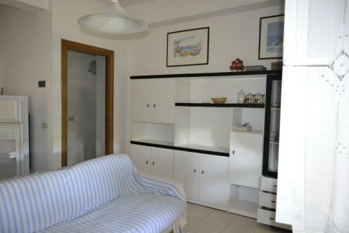 Roberta Apartment