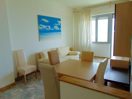 Apartamento M08 - Marcelli, Trilocale Fronte Mare Con Terrazzo