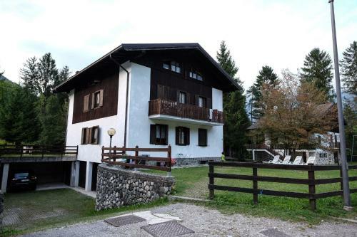 One-bedroom Apartment In Pur/ledrosee 22707