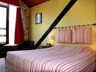 Hotel Logis Hostellerie De La Claire Fontaine