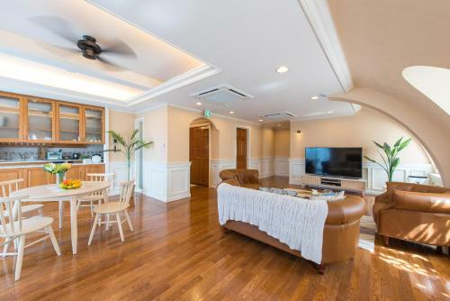 Enoca Hotel