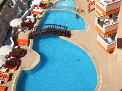 Klas Dom Hotel