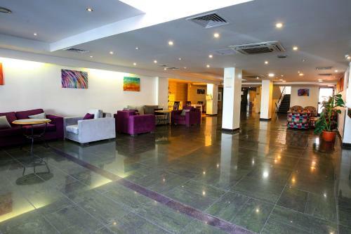 Mina Hotel