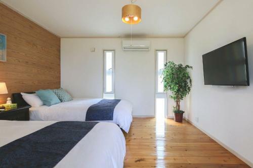 Hermit Hills Apartment In Okinawa Colors