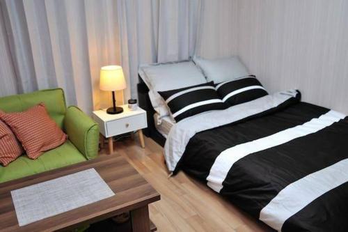 Flex Apartment In Osaka 305
