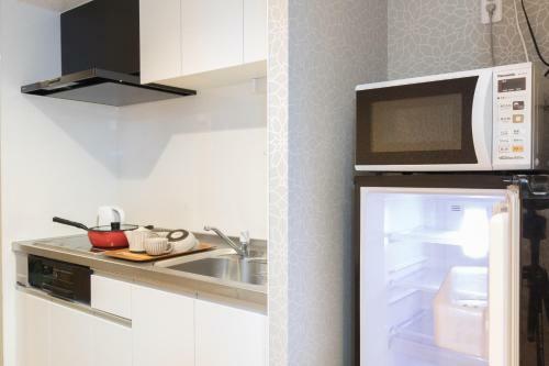 Shimanouchi Apartment