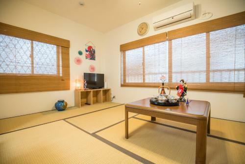 Namba Akiko Villa Hostel