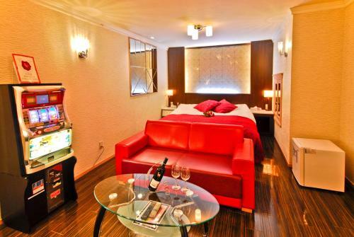 Hotel Serena (love Hotel)