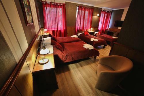 Hostal Penzion Benatky