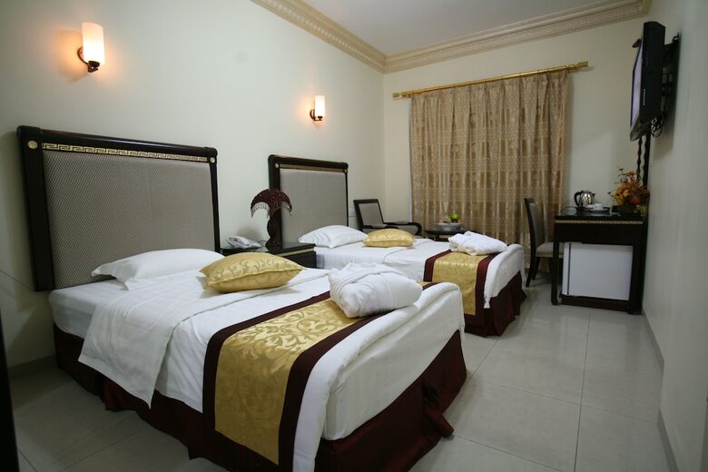 Cedar Hotel