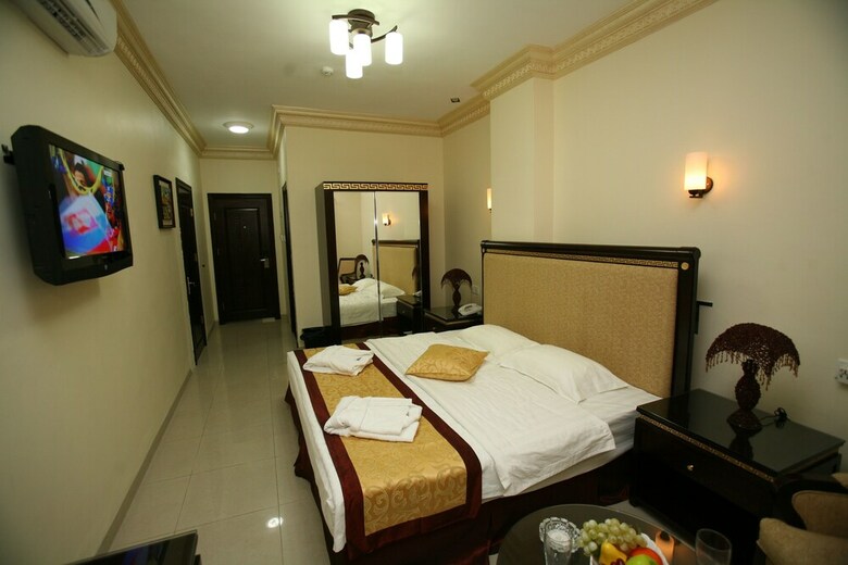 Cedar Hotel