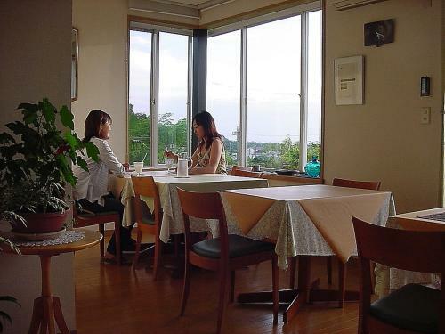 Hostal Hillside Inn Sirocco