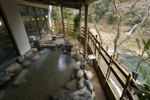 Royal Hotel Yamanaka Onsen Kajikaso