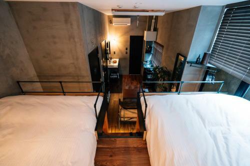 Mizuka Nakasu 1 - Unmanned Hotel