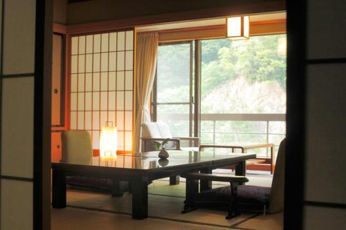 Enraku