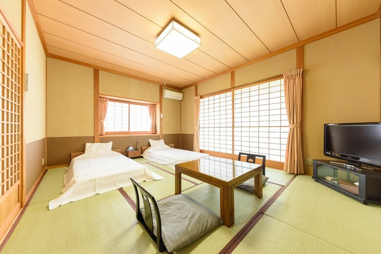 Yufuin Onsen Tsukanoma
