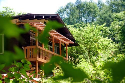 Lodge Hutte Lied