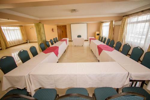 Grays Oak Hotel