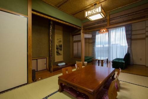 Hotel Hunagoya Takatori Ryokan