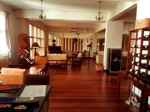 The Vic Hotel