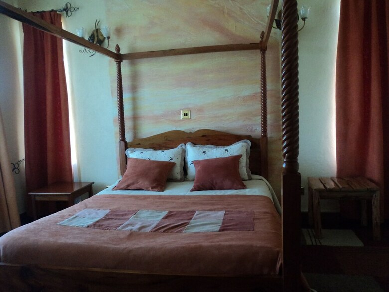 Hostal Sangare Gardens
