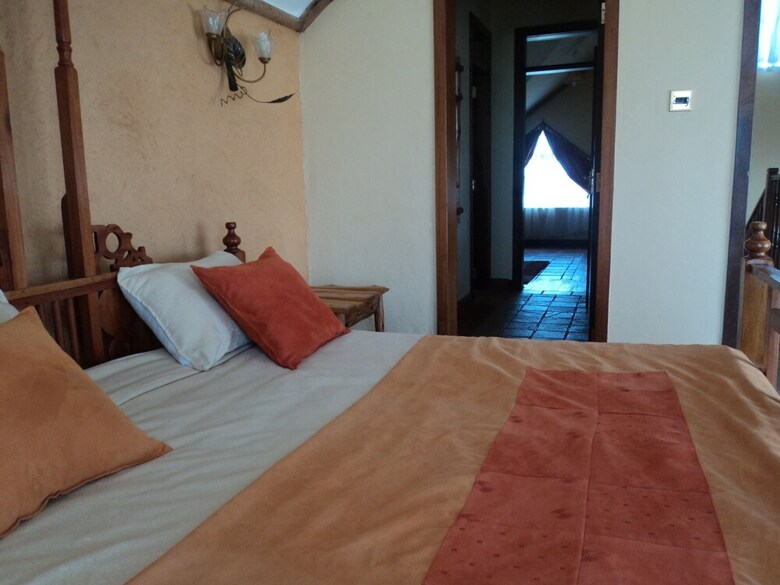 Hostal Sangare Gardens