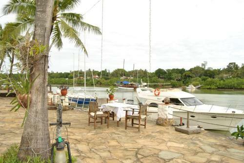 Wawa Creekside Villa