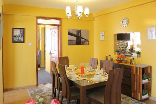 Bed & Breakfast Shai Suites