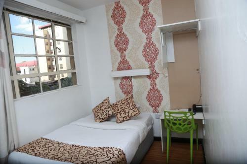 Hotel Embassy
