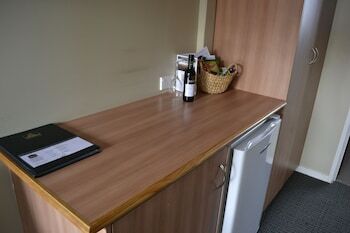 Best Western Tudor Motor Inn & Apartments