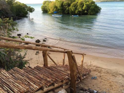 Hotel On-the-beach Backpackers