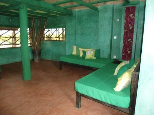 Lodge Eagle Camp Mida Creek