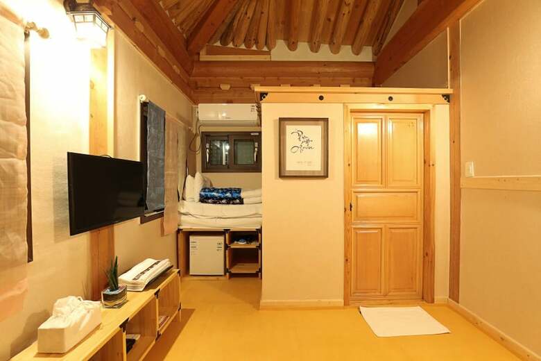 Hostal Hanok Hyeyum