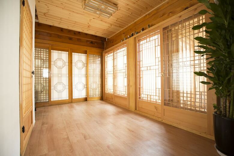 Hostal Bukchonae
