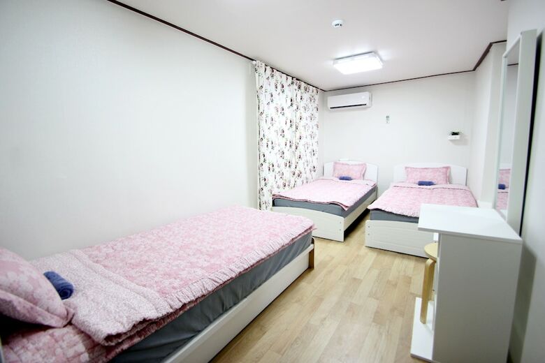 Hostal Jeong House