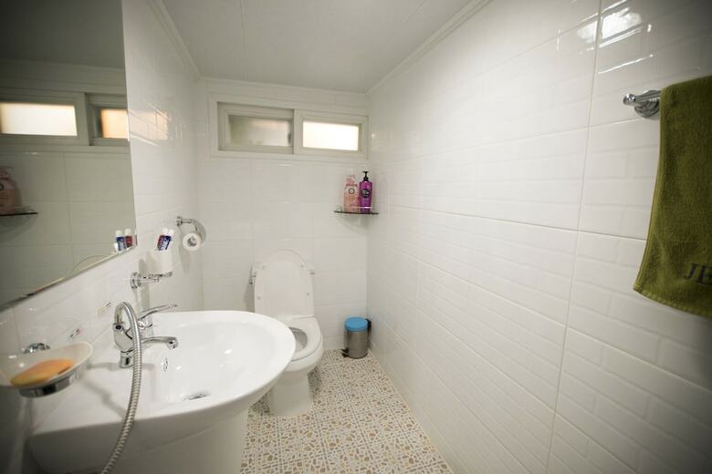 Hostal Jeong House