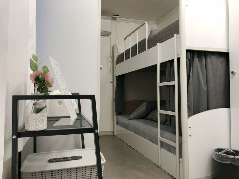 Hostal Jun Guesthouse