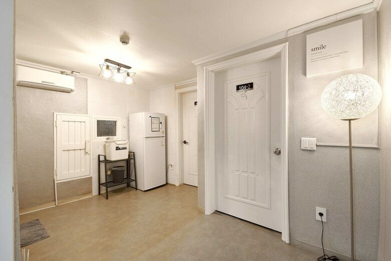 Hostal Jun Guesthouse
