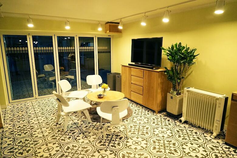 Hostal Yolo Guesthouse