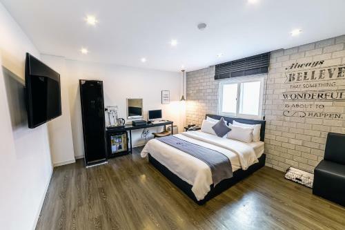 Motel Tongyeong Boutique Hotel Gray