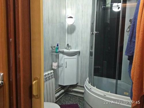 Hostal Guest House On S. Amanzholova 3