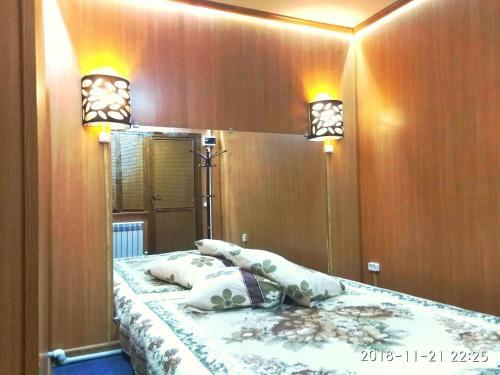 Hostal Guest House On S. Amanzholova 3