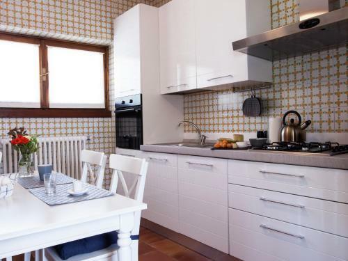 Independent Villa In Santa Maria Della Versa With Pool