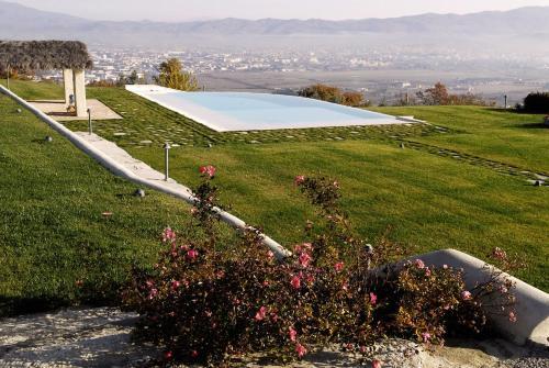 Battifolle-ruscello-poggiola Villa Sleeps 8 Pool