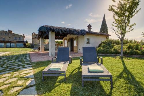 Battifolle-ruscello-poggiola Villa Sleeps 8 Pool